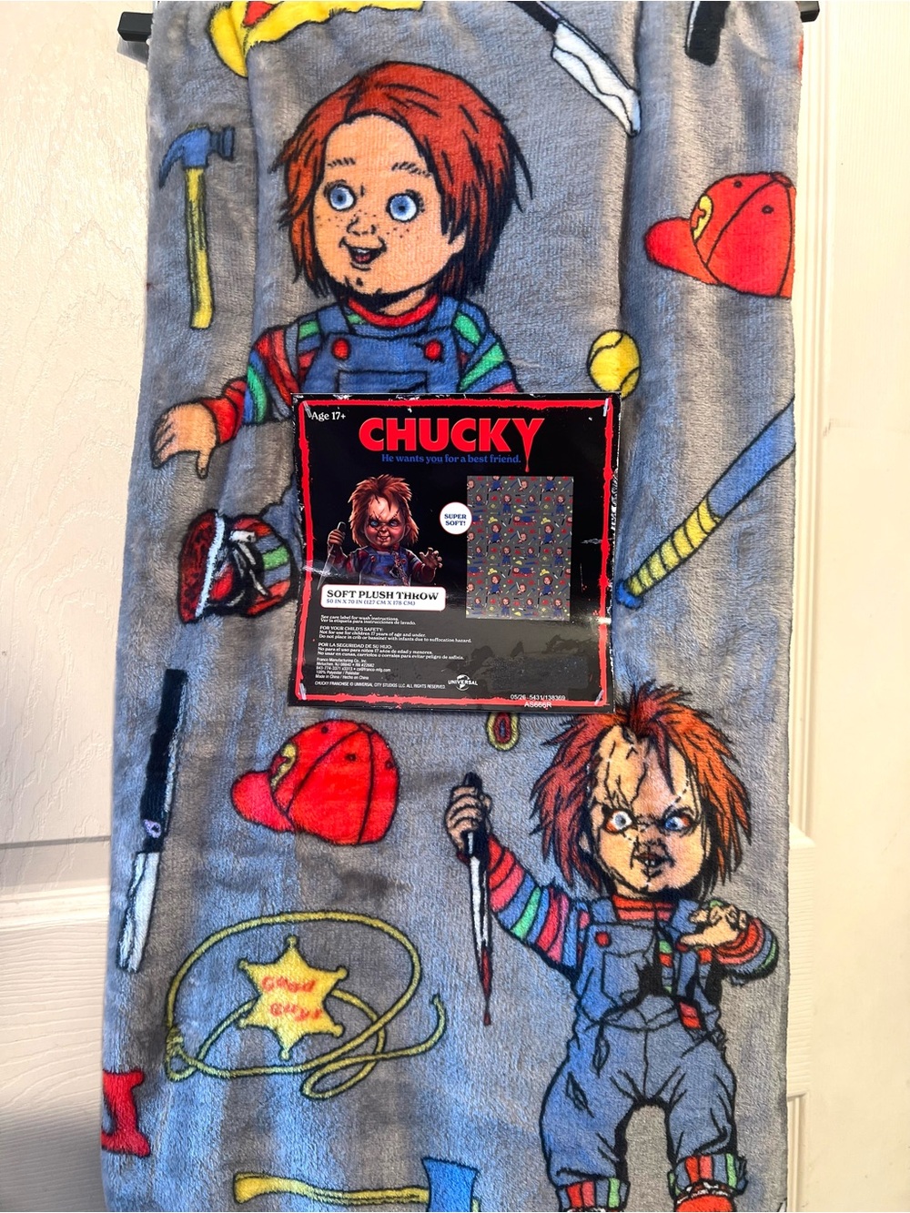 🔪Universal Studios Chucky super soft plush throw blanket-NWT🔪